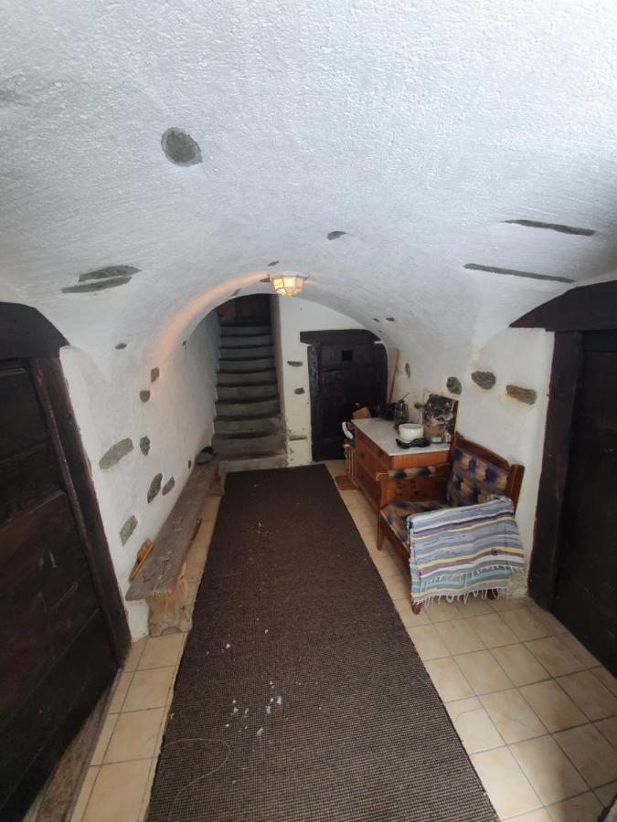 Bourg-Saint-Pierre : Le Cachet D'Antan Apartment Exterior photo